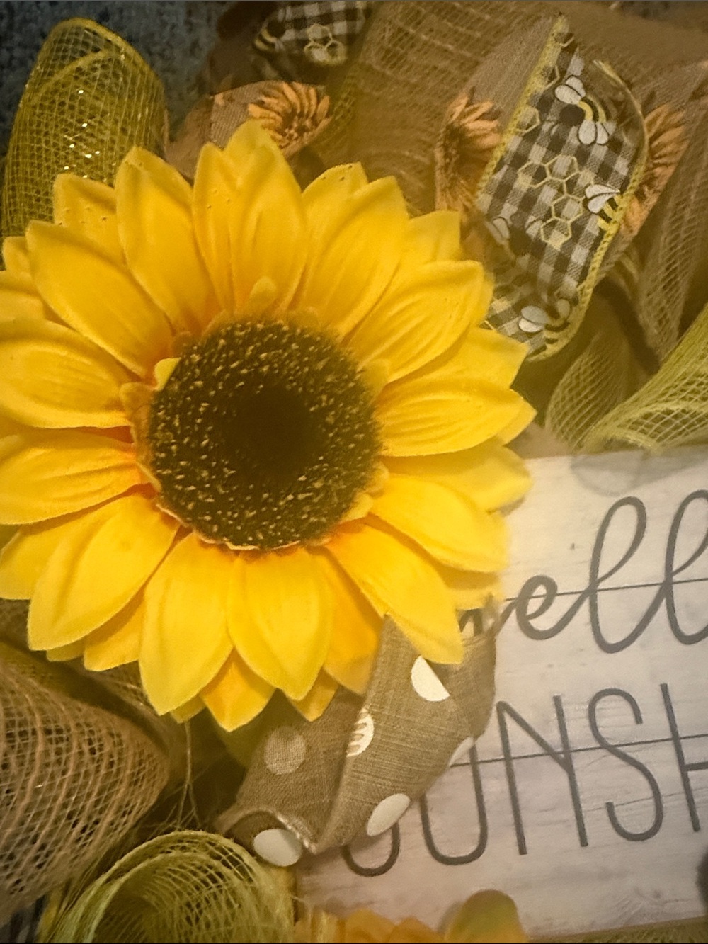 Bumble Bee Sunshine Wreath | Spring Summer Bee Door Decor | Sunflower - Picture 4 of 8